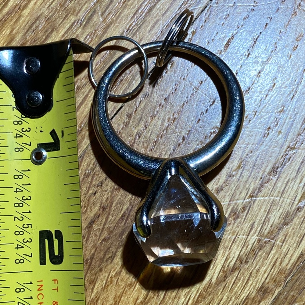 Avon Diamond Ring Keychain - Picture 3 of 3